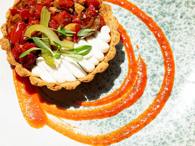 The Friendly Kitchen Tartelette aux poivrons & salsa macha